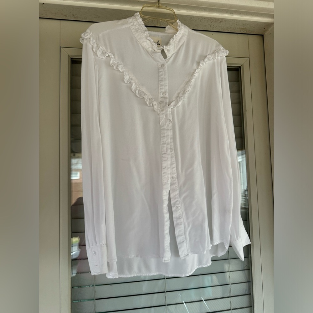 Cotton rye white button‎ up size large